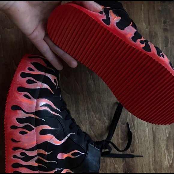 Hand Painted Flames Division Platform Shoes - Picture 3 of 4
